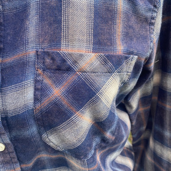 MOSSIMO BOYFRIEND FLANNEL SHIRT | NAVY & WHITE | FADED GRUNGE STYLE BUTTON-UP - Picture 4 of 8